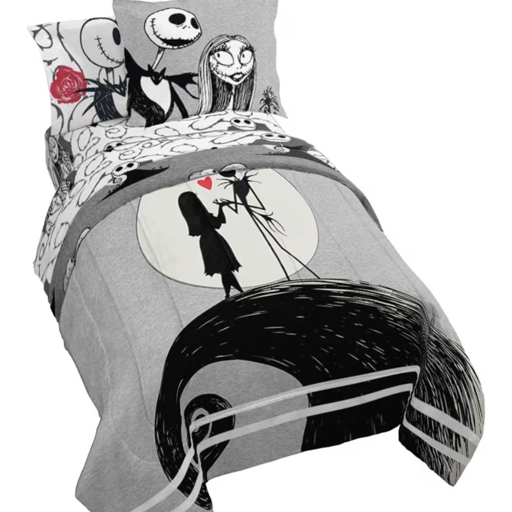 Themed Grey & Black Bedding Set with Red Accent - Nightmare Silhouette Design